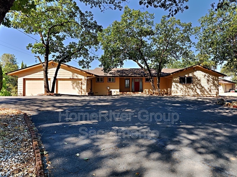 3621 Indian Creek Rd, Placerville, CA 95667 House Rental in