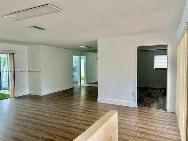 Building Photo - 8620 NW 21st Ct