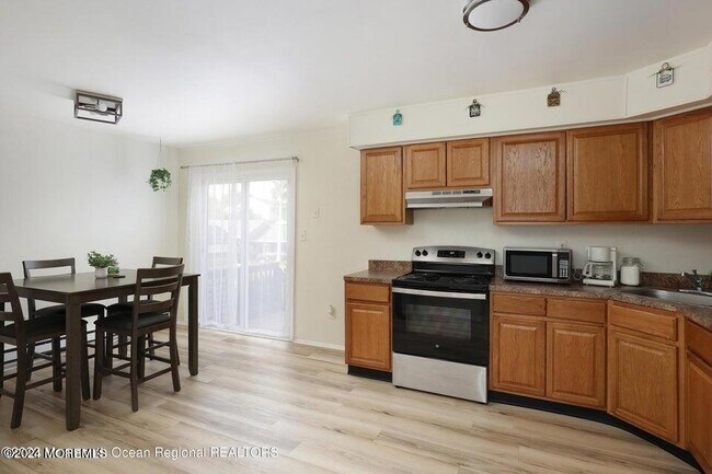 Building Photo - 30 Potomac Ct