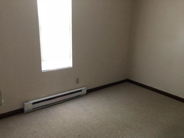 Building Photo - 305 W Elm St