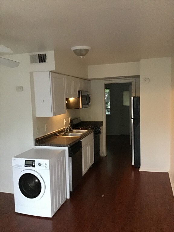 Foto del edificio - 1010 W 23rd St