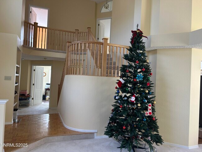 Foto del edificio - 1809 Lakeland Hills Dr