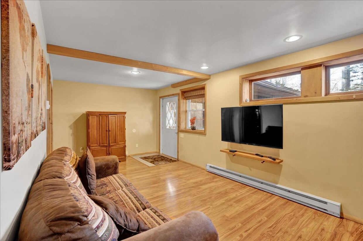 Primary Photo - 110 Wagner Way
