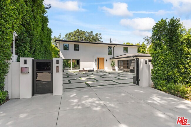 Foto del edificio - 17045 Otsego St