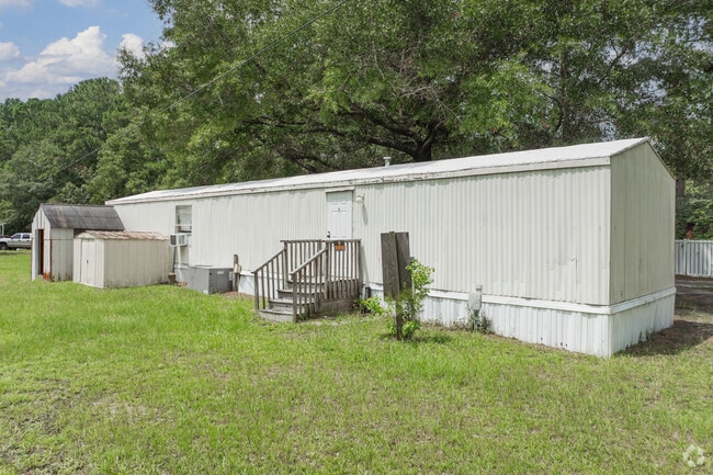 Building Photo - Wildwood Mobile Home Parke