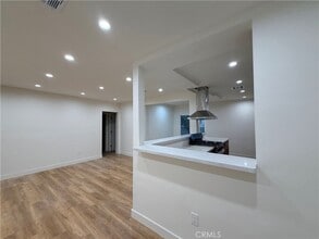 Building Photo - 11104 Oxnard St