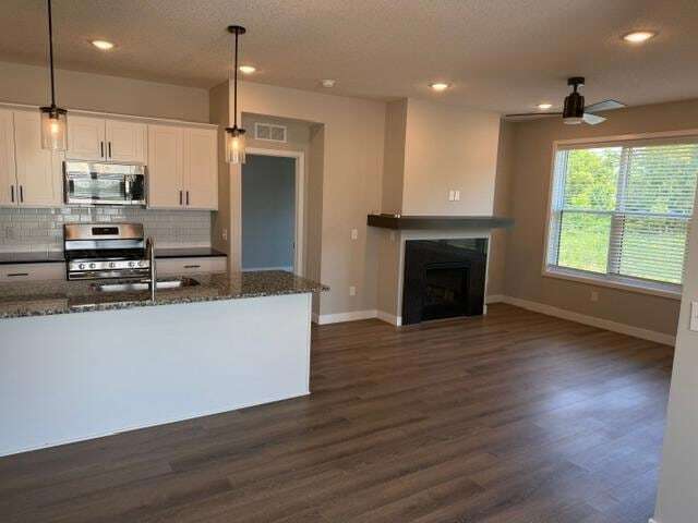 Foto del edificio - 5385 Robinwood Ct
