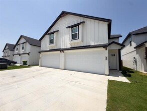 Building Photo - 920 Cooksey Ct