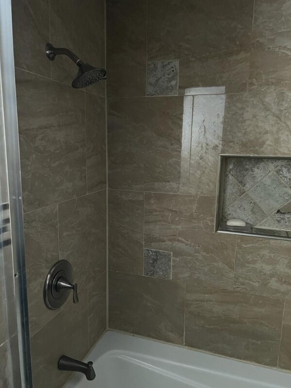 Foto del edificio - 15110 Winthrop St