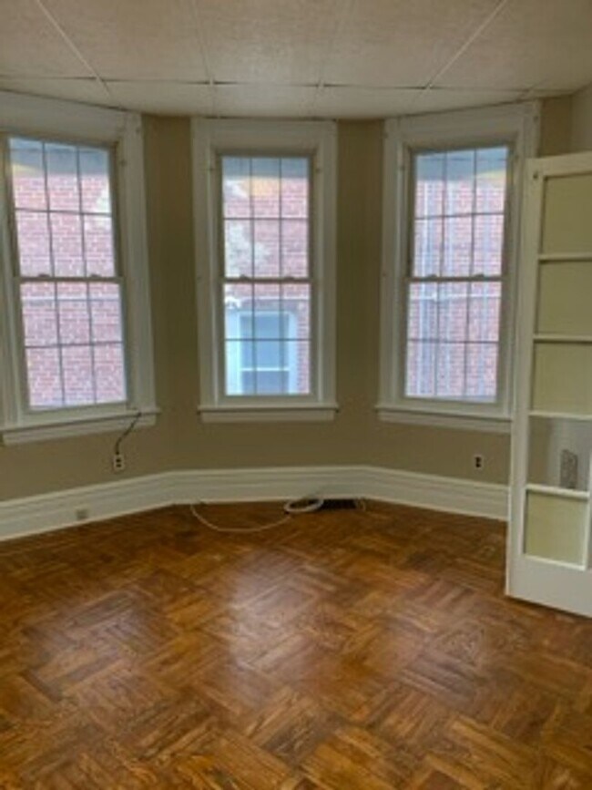 Foto del edificio - 137 N 7th St