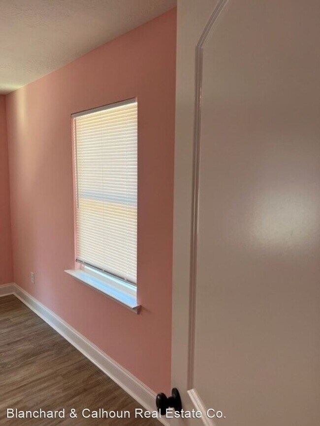 Building Photo - 2 br, 1 bath House - 106 Turnbull Street