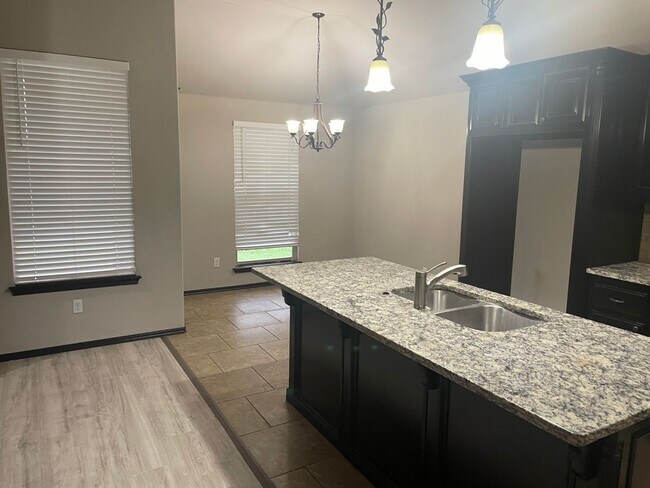 Photo - 3 bed 2 bath 2 car in Moore Schools! Great... House