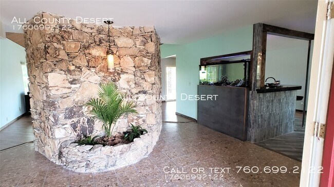Building Photo - 74760 Fairway Dr
