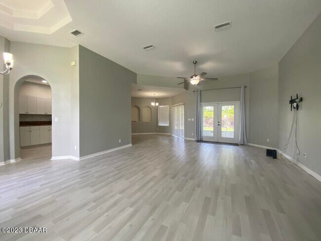 Building Photo - 2 Seafarer Ct