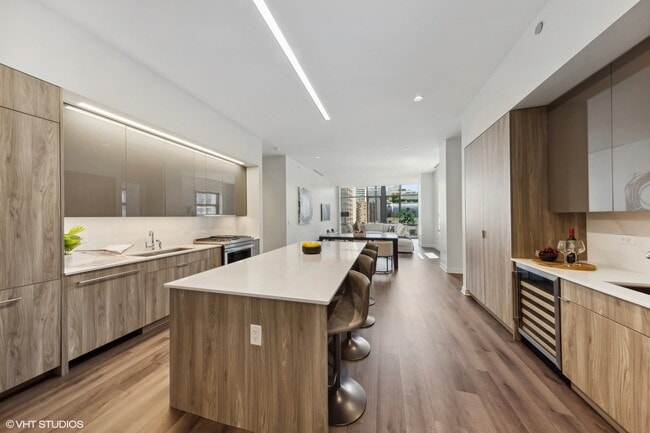 Foto del edificio - 61 E Banks St