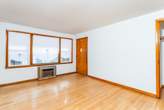 Foto del edificio - 7945 S Dobson Ave