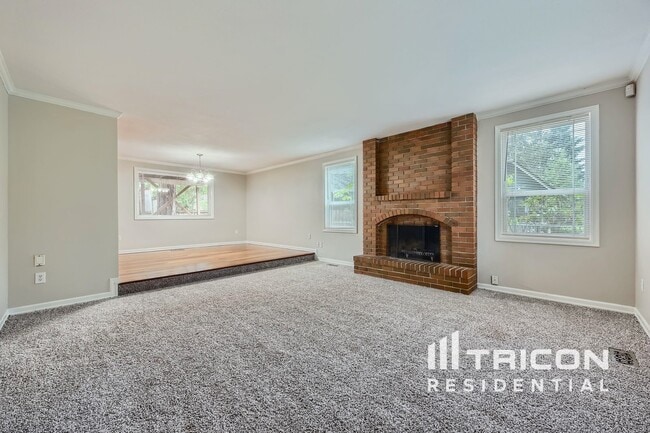 Foto del edificio - 2404 33rd Ave SE