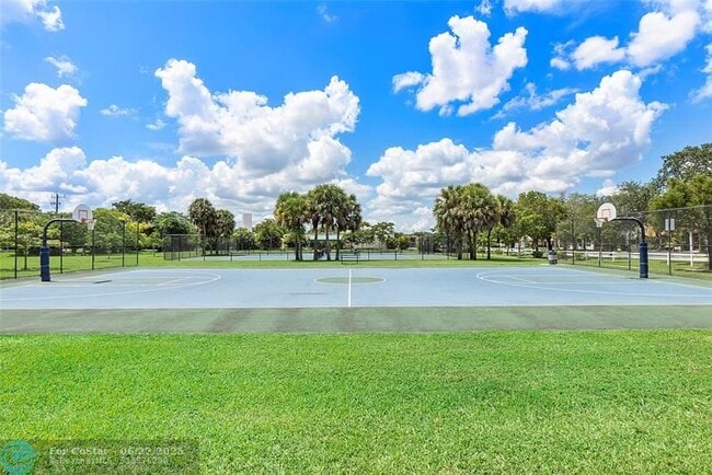 Foto del edificio - 4277 NW 89th Ave