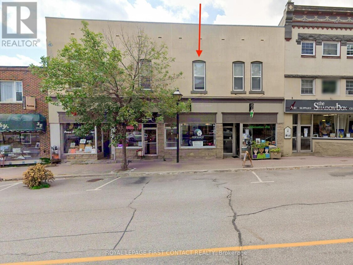 Primary Photo - 19-19 Peter St S