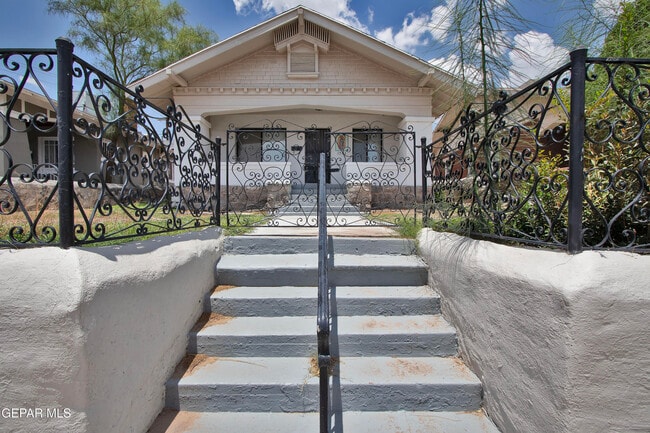 Building Photo - 1703 E Rio Grande Ave