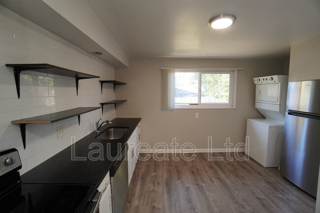 Building Photo - 5765 S Bannock St