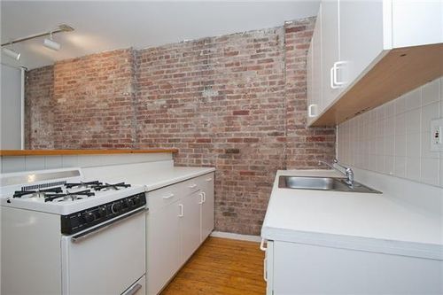 Foto del edificio - 107 7th Ave S