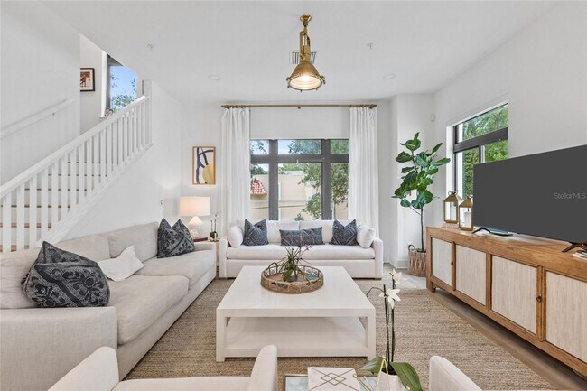 Foto del edificio - 218 Park Lake St