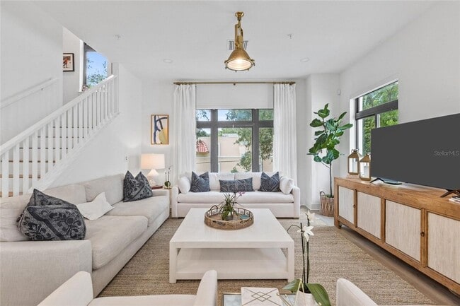 Photo - 218 Park Lake St Townhome