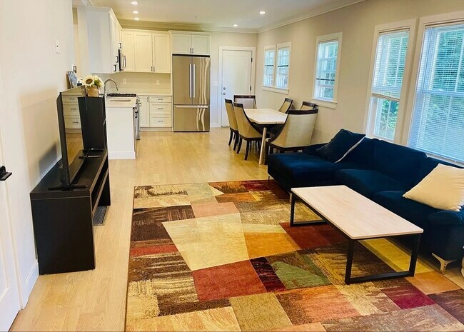 Building Photo - 46 Ridgemont St