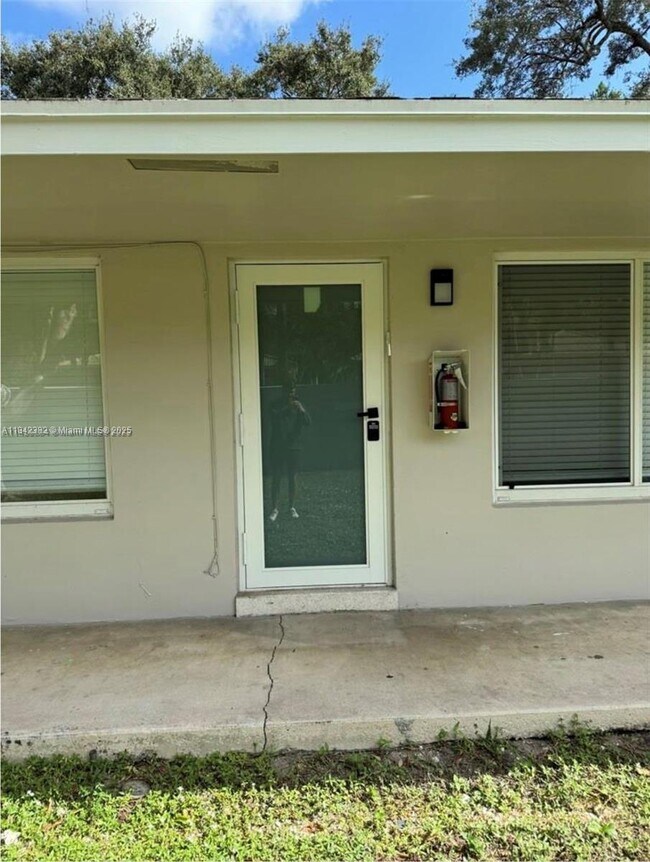 Foto del edificio - 3970 SW 58th St