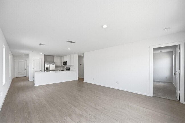 Foto del edificio - 6422 Willet Rd