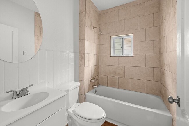 Building Photo - 1609 Jefferson Ave SW