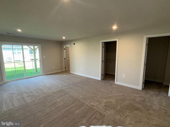 Building Photo - 9193 Edenderry Dr