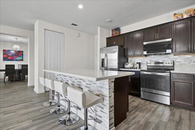 Building Photo - 6021 Night Heron Ct