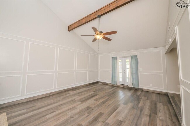 Building Photo - 9 Four Sixes Cir