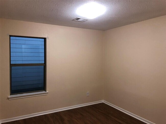 Building Photo - 20726 Cypress Post Dr