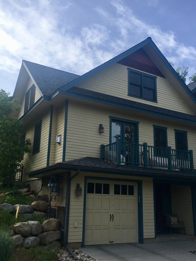 1260 E 4th Ave, Durango, CO 81301 Townhouse for Rent in Durango, CO