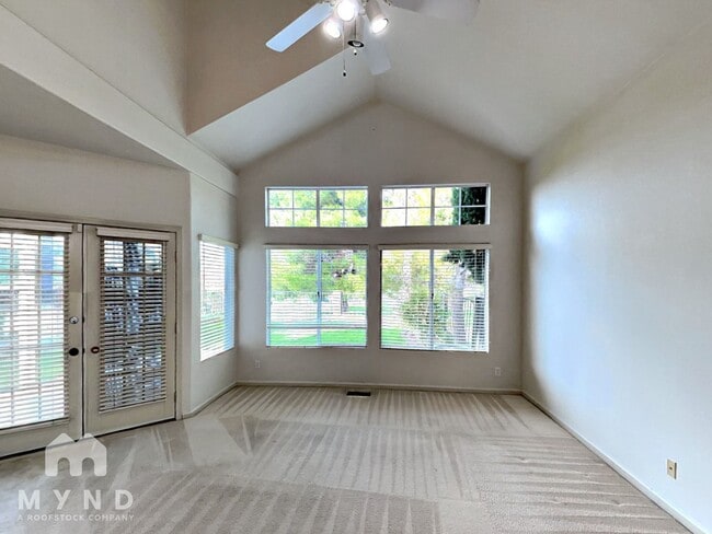 Building Photo - 2795 Cherry Hills Dr