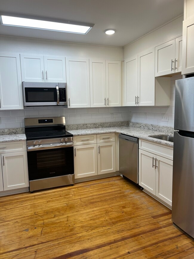 Unit 149 - Pulaski Lofts