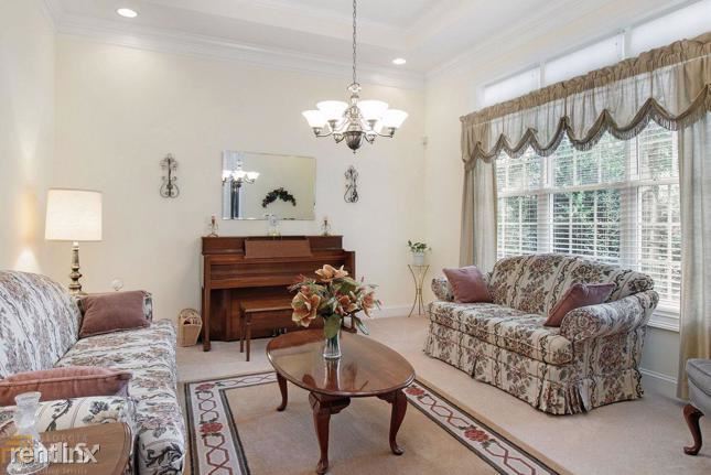 Building Photo - 5 br, 3 bath House - 1404 Beaufort Walk