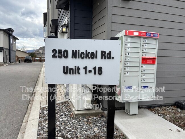 Photo du bâtiment - 250 Nickel Rd