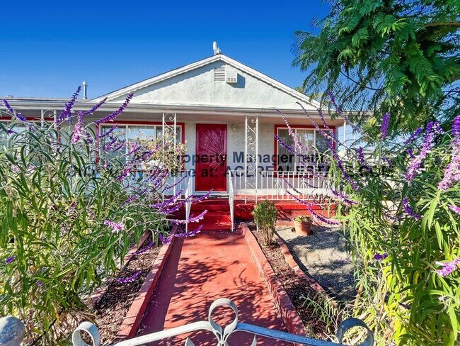 Building Photo - Charming Single-Story Home for Rent in Con...