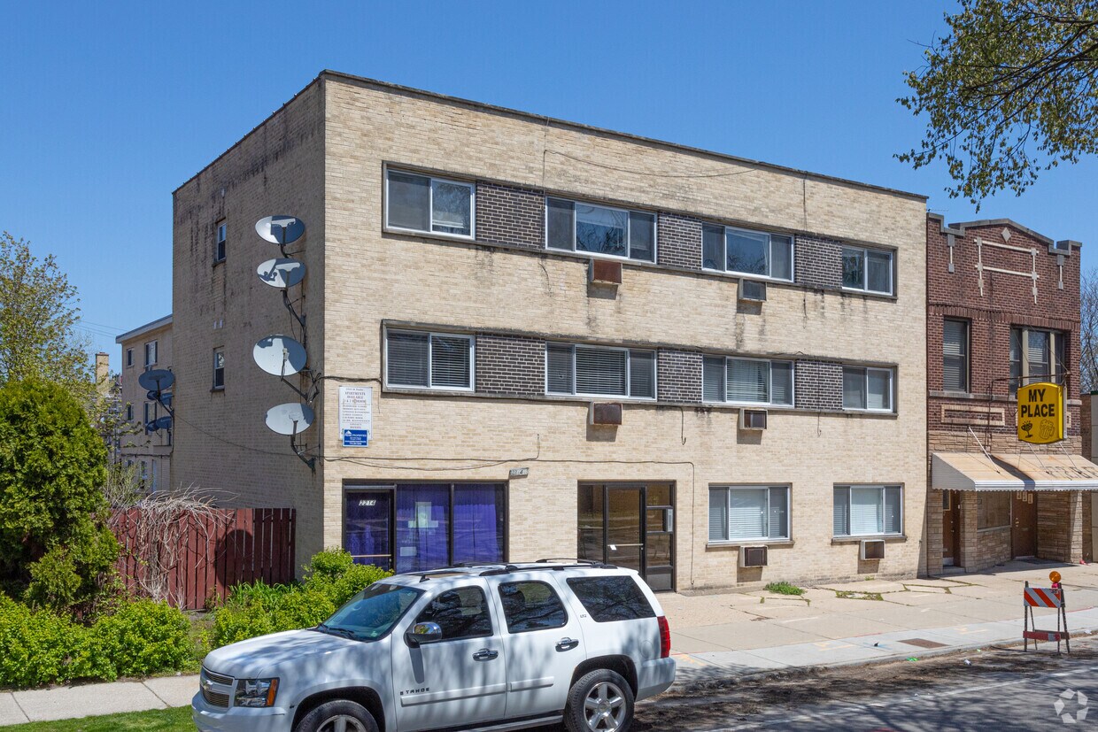 Foto del edificio - 2214 W Touhy Ave