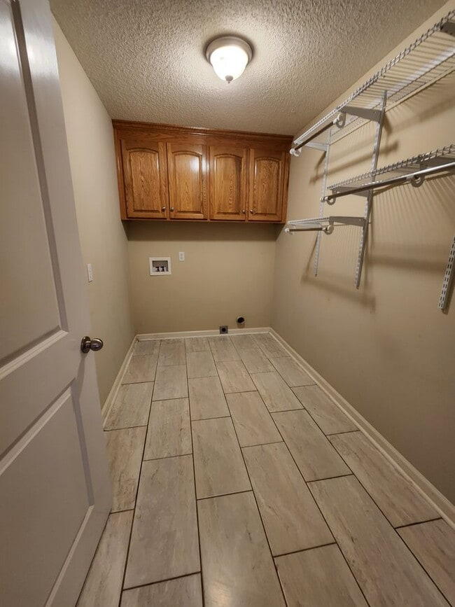 Building Photo - Indian Creek Subdivision!!