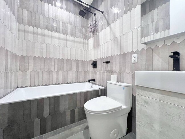 Foto del edificio - 2006 71st St