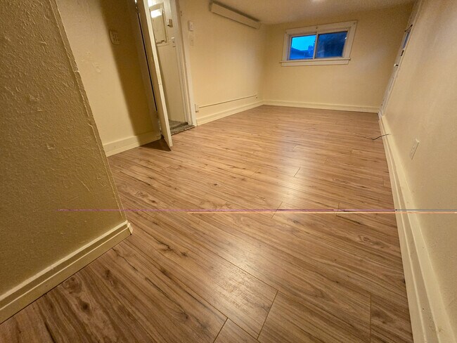 Foto del edificio - 515 E New York St