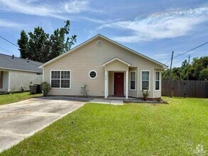 Building Photo - 213 Valdosta Ave