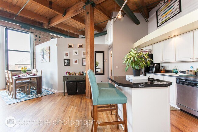 Foto del edificio - 2 bedroom in Chicago IL 60647