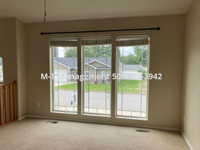 Foto del edificio - Valley 4 br/3 bath house in Flora Springs ...