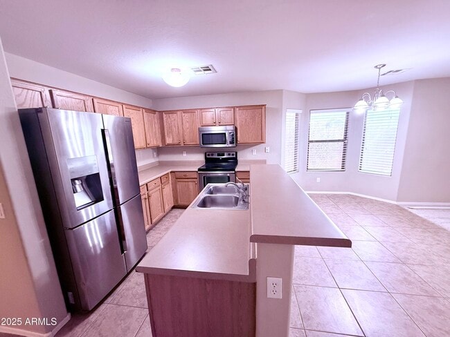 Building Photo - 29152 N Red Finch Dr
